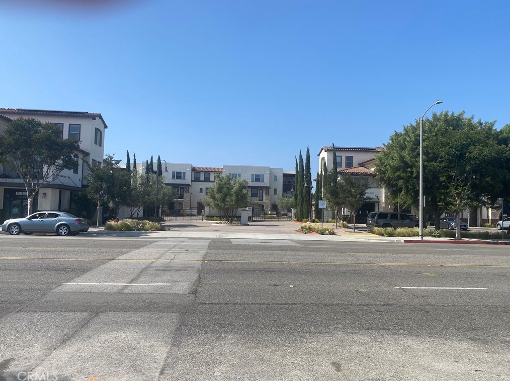 9315 Alondra Blvd, Bellflower CA  90706-4211 exterior