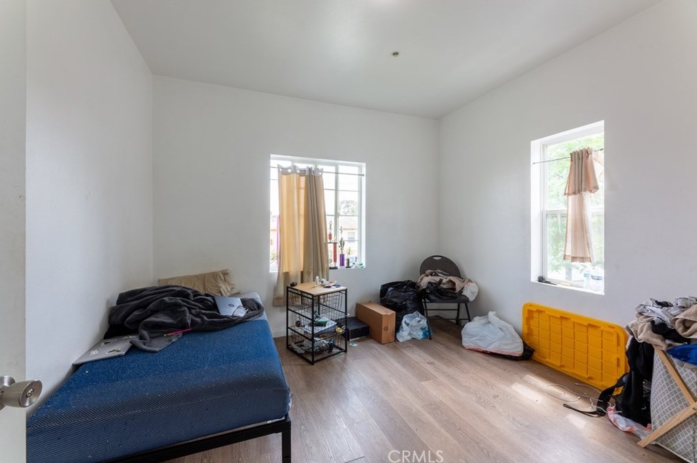 12082 Broadway, Los Angeles CA  90061-1317 exterior