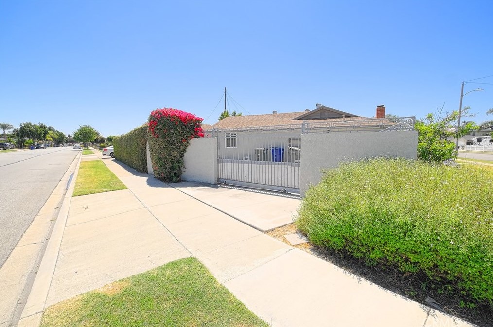 6162 San Lorenzo Dr, Buena Park, CA 90620