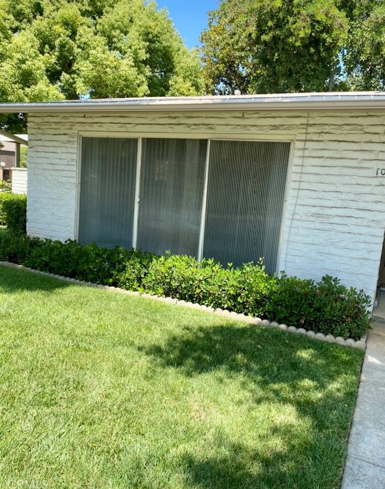 101 Center St, Redlands, CA 92373-8103