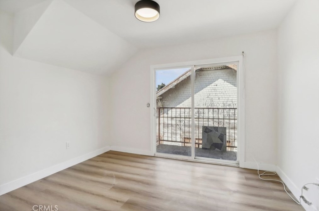 1226 Vernon Ave, Los Angeles CA  90011-3721 exterior