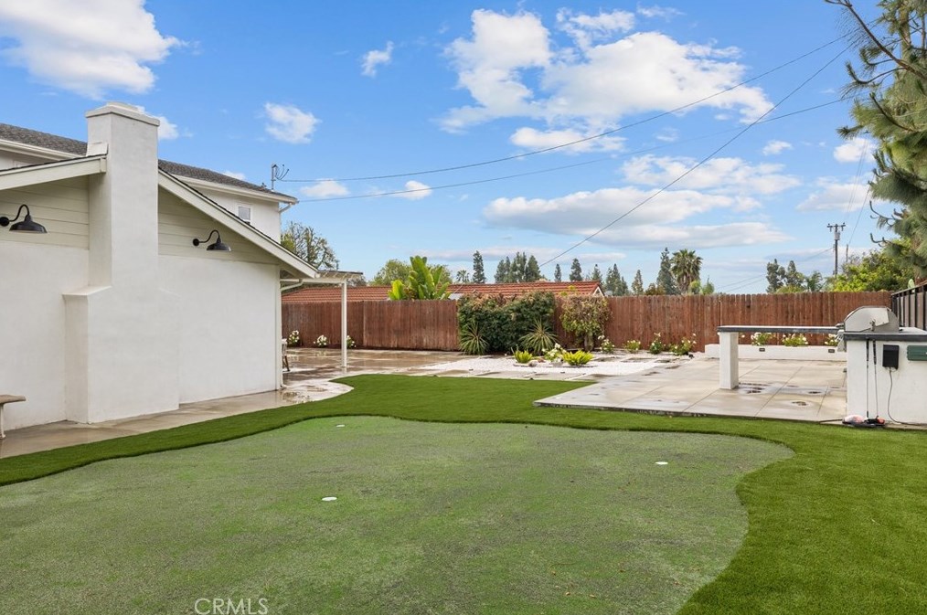 1025 Verona Dr, Fullerton CA  92835-3340 exterior