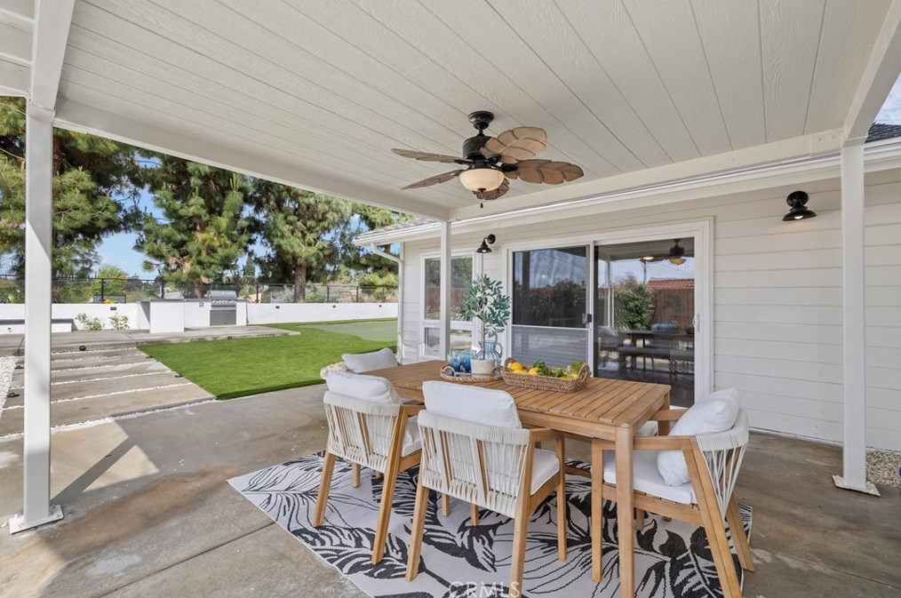 1025 Verona Dr, Fullerton CA  92835-3340 exterior