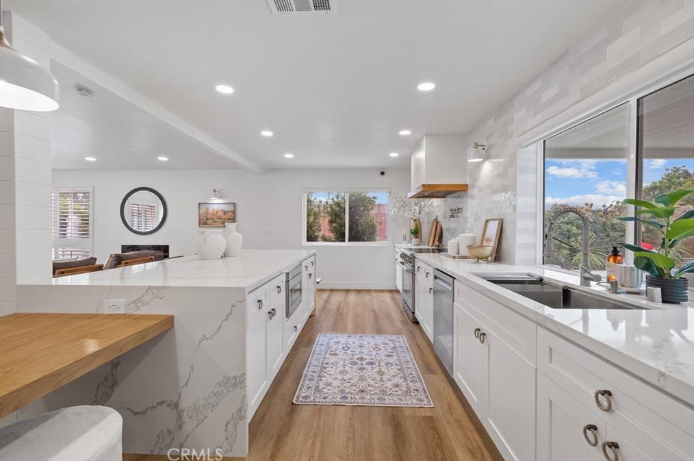 1025 Verona Dr, Fullerton CA  92835-3340 exterior