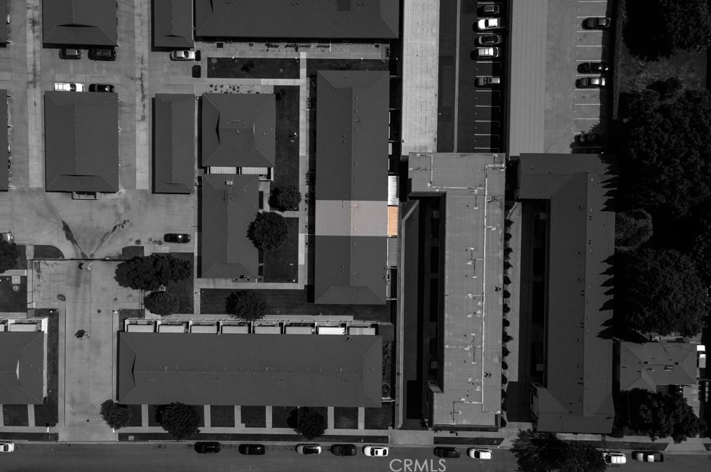 9908 Cedar St, Bellflower CA 90706-6910 exterior