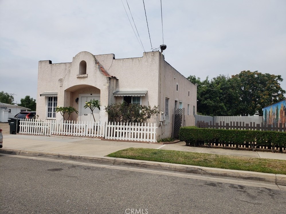424 N Cypress St, Orange, CA 92866