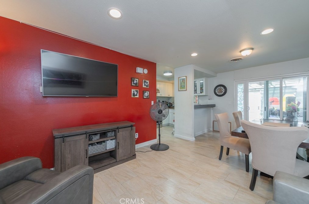 8217 Santa Inez Pl, Buena Park, CA 90620