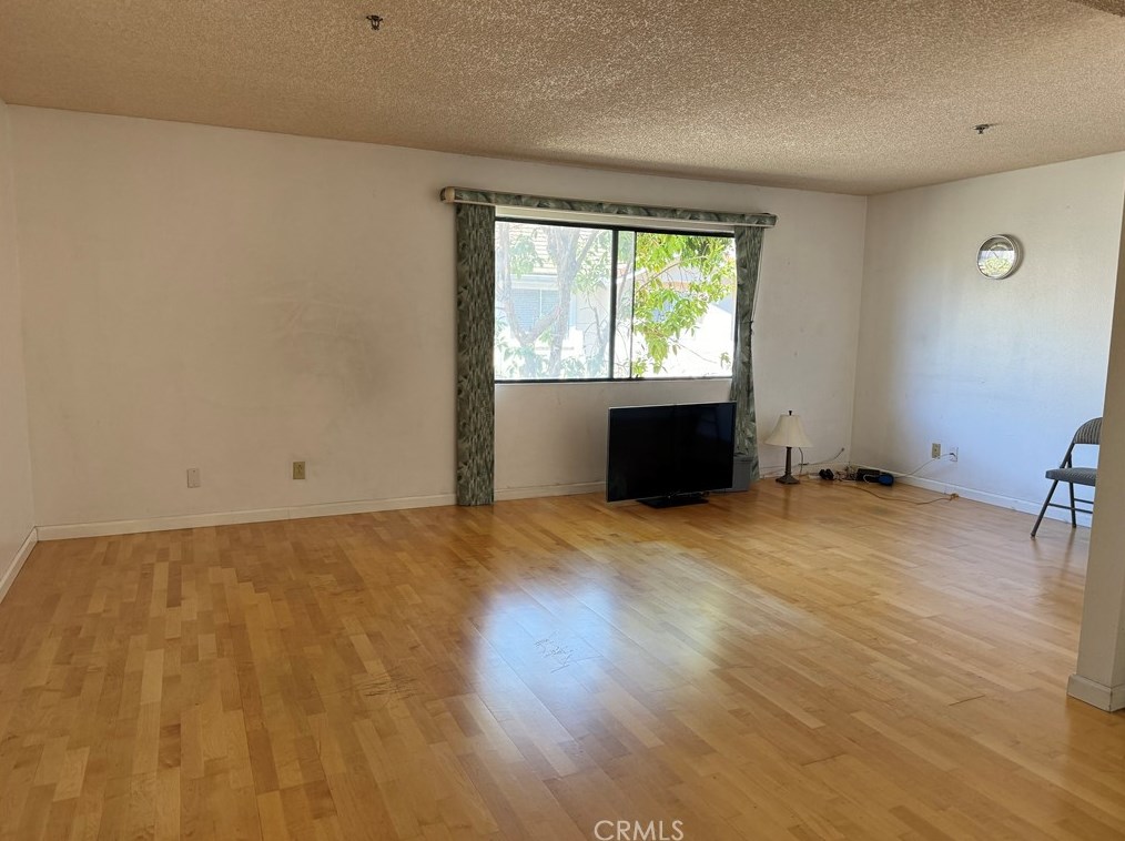 9073 Grand Cir, Cypress, CA 90630
