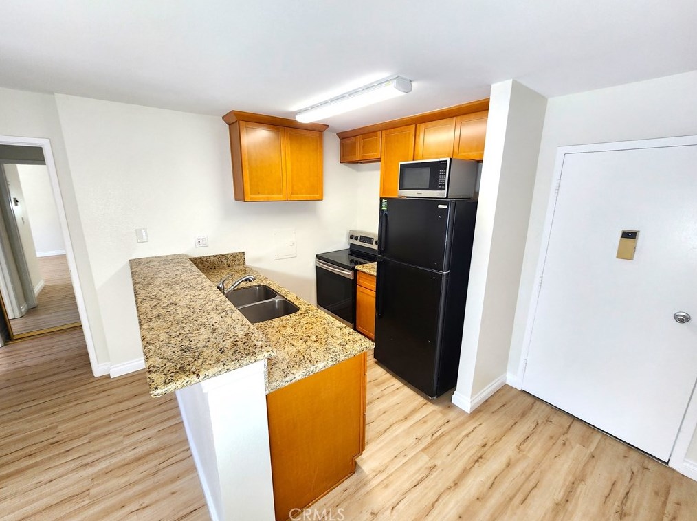 5585 Pacific Coast Hwy, Long Beach, CA 90804-4426