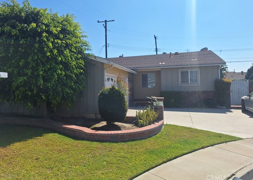 11662 Dornes St, Artesia, CA 90701