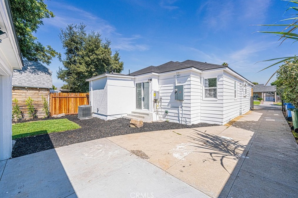 3327 Lowell, Los Angeles CA  90032-2918 exterior