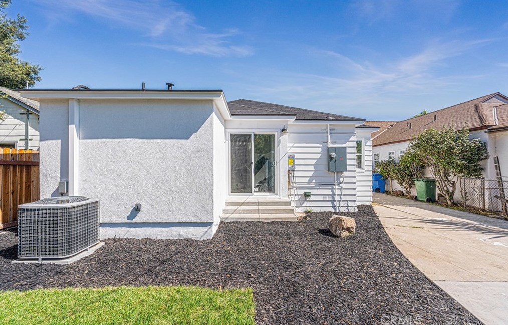 3327 Lowell, Los Angeles CA  90032-2918 exterior