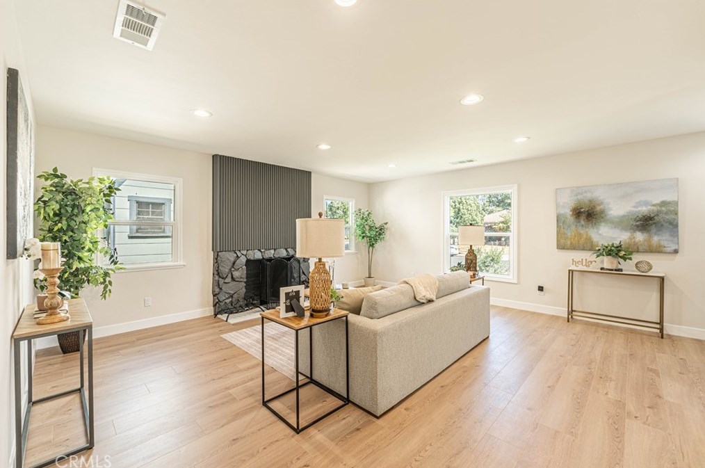 3327 Lowell Ave, Los Angeles CA  90032-2916 exterior