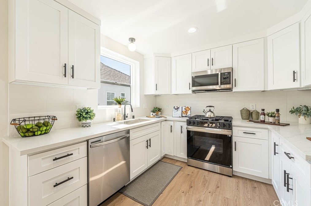 3327 Lowell, Los Angeles CA  90032-2918 exterior