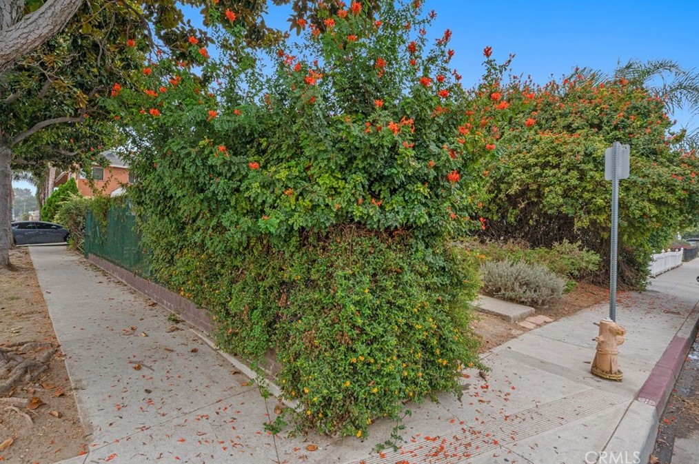 496 E 53rd St, Long Beach, CA 90805