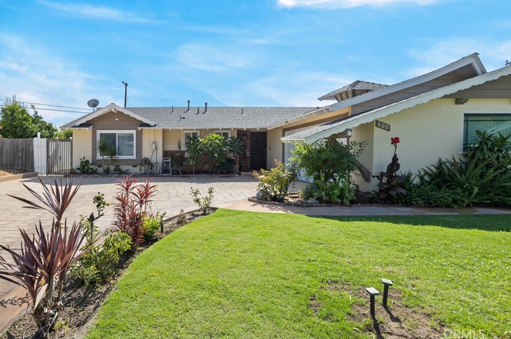 600 La Vereda Dr, La Habra, CA 90631