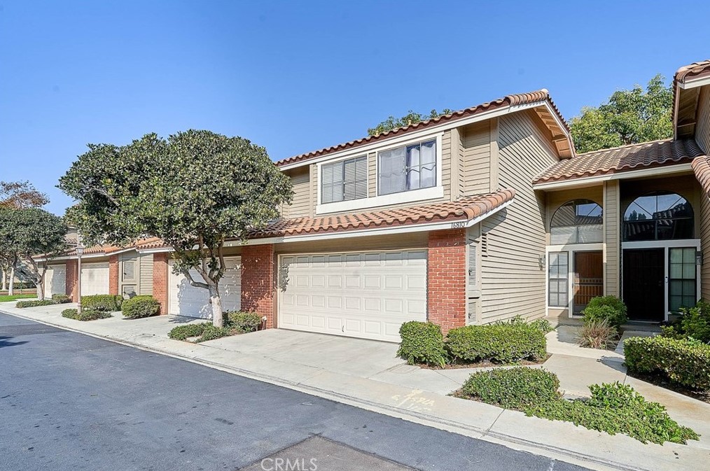 16810 Picadilly Ln, Artesia, CA 90703