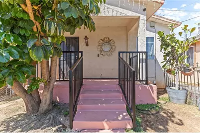 225 S Kern Avenue, Los Angeles, CA 90022 - Photo 28