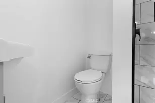 727 E 94th St, Los Angeles, CA 90002 - Photo 18