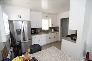 2432 N Eastern Ave, Los Angeles, CA 90032 - Photo 20