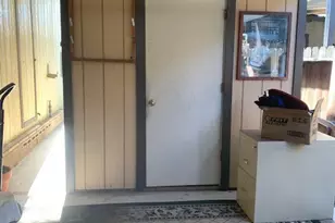 4401 Camelot Pl, Bakersfield, CA 93301 - Photo 8