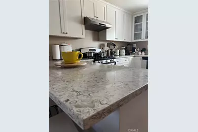 995 E 55th Street, Los Angeles, CA 90011 - Photo 10