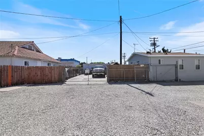 15323 Paramount Boulevard, Paramount, CA 90723 - Photo 62