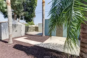 7400 S Hobart, Los Angeles, CA 90047 - Photo 20