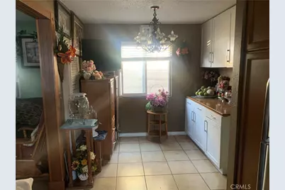 22414 Horst, Hawaiian Gardens, CA 90716 - Photo 4