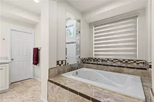 86 Lakeside Dr, Buena Park, CA 90621 - Photo 46