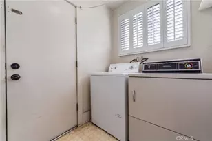 1122 W 77th St, Los Angeles, CA 90044 - Photo 14