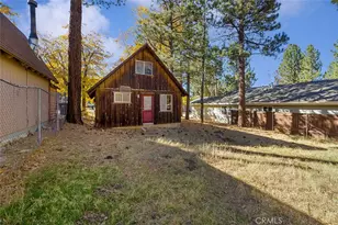 805 San Bernardino, Sugarloaf, CA 92386 - Photo 6
