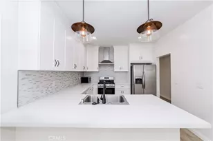 351 N Spaulding Ave, Los Angeles, CA 90036 - Photo 2