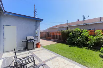 1119 Electric Street, Gardena, CA 90248 - Photo 6