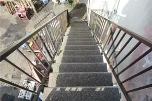 8927 S Western Ave, Los Angeles, CA 90047 - Photo 12