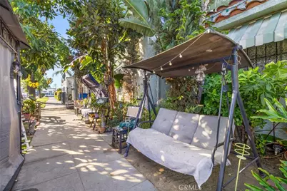 5211 Halldale, Los Angeles, CA 90062 - Photo 2