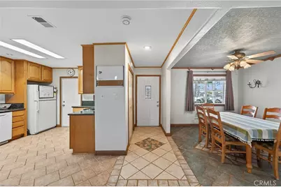 8812 Sapphire Avenue, Westminster, CA 92683 - Photo 14
