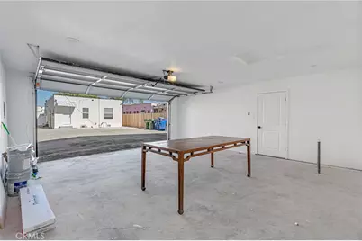 622 W 99th, Los Angeles, CA 90044 - Photo 32