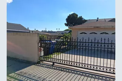 1056 N Fries, Wilmington, CA 90744 - Photo 4