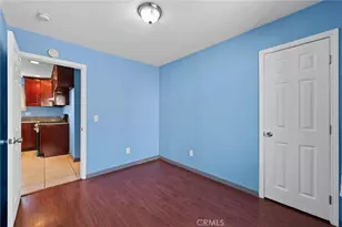 758 E 76th Pl Pl, Los Angeles, CA 90001 - Photo 18