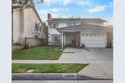 13530 Darvalle, Cerritos, CA 90703 - Photo 2