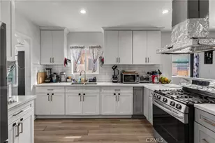 827 E 97th, Los Angeles, CA 90002 - Photo 14