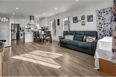 827 E 97th, Los Angeles, CA 90002 - Photo 6