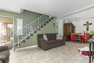 16171 Winterwood Ln, Fontana, CA 92335 - Photo 10