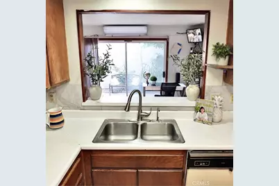 253 Orleans Way, Long Beach, CA 90805 - Photo 8