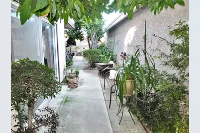 253 Orleans Way, Long Beach, CA 90805 - Photo 20