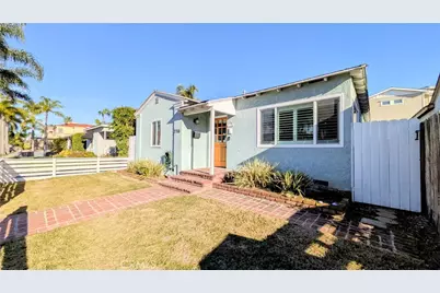 216 15th Street, Seal Beach, CA 90740 - Photo 2