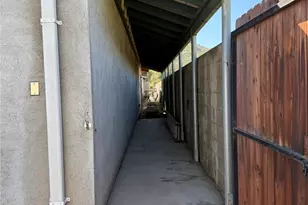 18284 9th St, Bloomington, CA 92316 - Photo 34