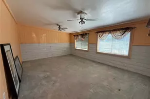 18284 9th St, Bloomington, CA 92316 - Photo 22