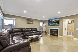 2220 Bloomfield Ln, Corona, CA 92882 - Photo 16